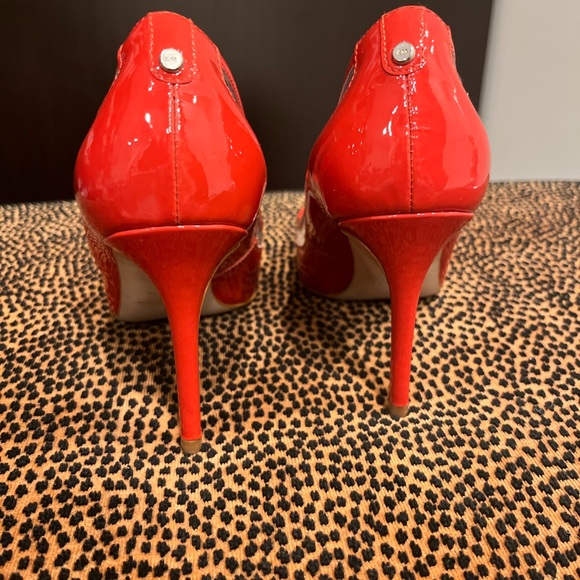Karen Millen red patent pumps - great condition - Picture 3 of 7